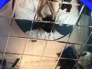 约性感丝袜短裙小师妹酒店啪啪,开始害羞不怎么玩,把逼逼摸出水后,隔着内裤插了进去