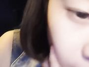 美女主播晚上没穿内裤在天桥玩露出摸逼期间有不少人路过