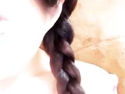 扎着两个麻花辫的萌妹子看着年龄不大漏逼秀逼逼很不错