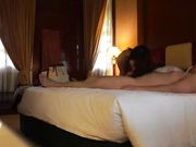 高清粤语对白香港佬与内地情妇自拍舔完屁眼还敢亲吻