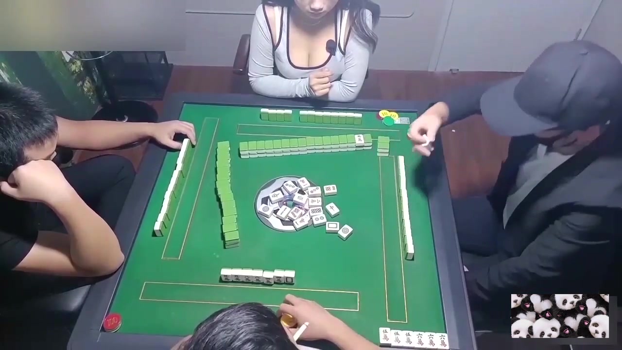 赌债肉偿 设局强操赌博妹子