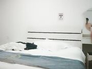 黑丝风骚小少妇深喉插嘴沙发上操张开双腿打桩