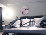 约170高端妹子一来看动画片看的入迷猛操伺候