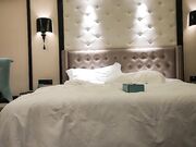 马尾辫轻熟女互摸舌吻调情翘起大屁股等待被操