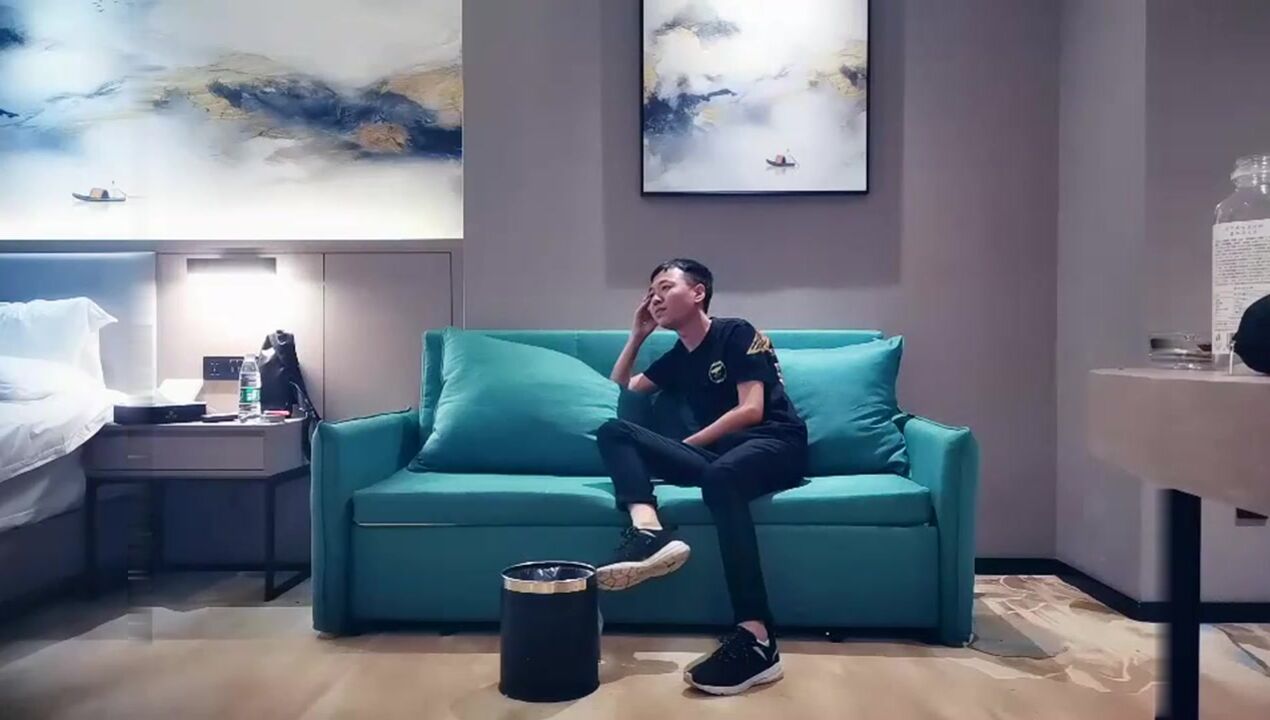 9总全国探花黄先生清纯妹子丝袜后入大力猛操呻吟01