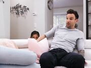 开放妹子裸体跳艳舞勾引帅哥69激情大屌插入骚穴