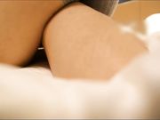 温柔 Loli -小学妹太嫩 穿着衣服插嫩穴最后舔射