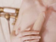 少妇大屁股粉嫩逼穴吞吐硕大鸡巴