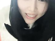 高颜值妹子饭馆吃饭桌子底下口交不要错过