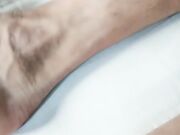 跟小伙一起玩熟女舔逼特写展示大屁股逼肥水多