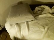 性感漂亮的纹身美女正和以前的情人视频时被男友发现强迫她当场脱衣做爱给对方看