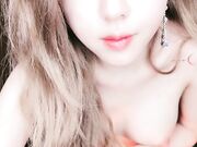 宝宝白嫩大奶小乳头好粉嫩粉色的小穴可舔可射