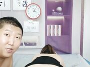 御姐被大叔道具插菊花擦点润滑油整根插入