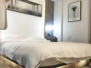 外围女神旗袍黑丝白嫩美乳文轩今晚要干爽