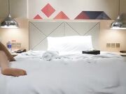 金三角猎艳会所出台的妹子上位骑乘坐插鸡巴