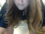 大波学生妹在图书馆大胆漏出