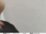 【乱伦】独家稀有资源_畜生叔叔用一部手机诱骗侄女_完整版25分钟