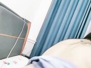 00后少女居家直播玩弄淫穴抽插内射