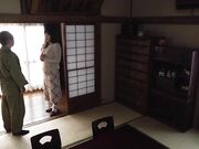 如完全暴露的SEX与大张开的腿和乳头折磨与长腿 同时做爱1