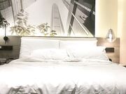 探花偷拍-大学校花极致长腿 叫床声就能撸射