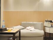 深夜场大奶妹子口交上位