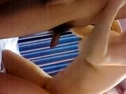 让大哥吃奶抠逼 疯狂草嘴深喉口交 无套爆草多体位蹂躏内射骚逼1