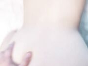 在床上骚的很 抓起屌就要吃