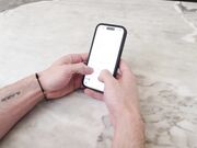 抓住室友的粗长大肉棒又吸又撸到坚硬无比后让他用力抽插无毛粉鲍到内射