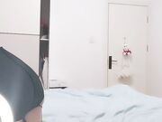 全程露脸性感尤物，奶大逼嫩还没毛，来着大姨妈就被大哥干了，边草边流血