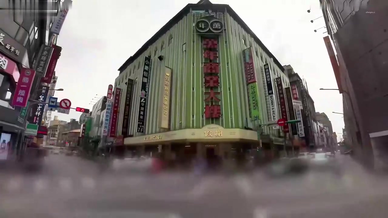 喜欢深喉的美艳温柔色女，大波翘臀摇不停，啪啪双机位拍摄，国语对话