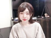 特别爱笑 甜甜的 很招人喜欢，初恋般的感觉，很敏感 玩弄一会就颤抖，干一会气喘吁吁