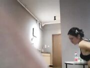 小伙酒店约操漂亮小少妇 苗条温柔口活技术好 小穴水多又紧激情啪啪