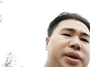 偸情漂亮苗条小姨子户外山上野战扶着树后入搞的正在性头上被路人打断吓尿了