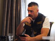 欧美天然巨乳秋季瀑布获得微sm待遇