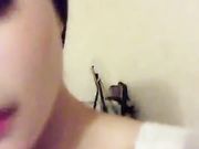 美女香蕉自慰秀整只塞入