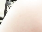 酒店约炮离婚良家小少妇 人帅鸡巴大活好 把少妇插得来了高潮享受得大声呻吟