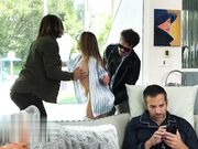 三个鸡巴一个熟女一顿丰盛的精液夹骚逼大餐