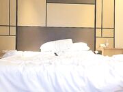 黑帽外围女沙发上面调情骚货上位骑乘疯狂榨精叫声特别淫荡