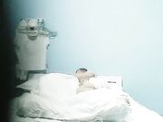 约了个大奶子兼职小妹 非常骚从上给舔到下把大鸡巴搞得硬邦邦