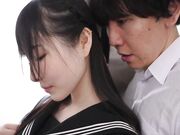 电车通学途中 偷偷让我内射的同学香奈1