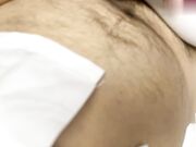 办公室内与小舅妈偷情，舅妈边吃早餐被肏