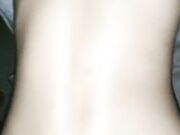 良家小媳妇 为赚奶粉钱下海直播 女主经验不是很足 深喉两下就喊要吐