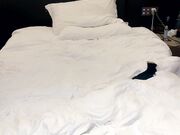 酒店4P两个风骚少妇 黑丝露脸轮草蹂躏 深喉口交大鸡巴 各种体位爆草抽插