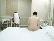 按摩胸推舔背服务完再开干抽插猛操，呻吟娇喘非常诱人