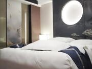 床上情趣装近距离口交猛操呻吟搞了两炮