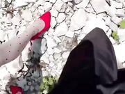 乱伦大神小姨子的秘密 小姨子顶着烈日在工地为姐夫足交