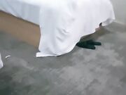 几个小年轻在酒店直播乱交精液满天飞