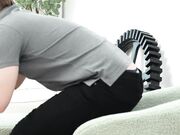 法国丰满熟妇诱惑邻居男人 想看看他的鸡巴是不是好用