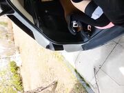 探探认识路虎富婆，吞精喷水，老公是当地高官，每次不敢开房只能车震