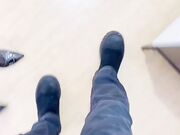 酒店调教刚被领导操完后的小姨子姐夫皮鞭抽打滴蜡调教打桩内射让小姨子欲仙欲死